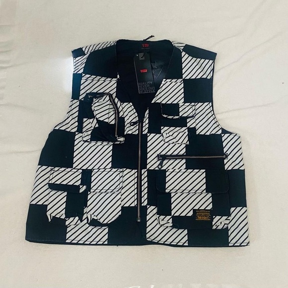 Levis utility vest - Picture 1 of 5